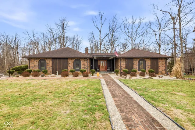 8127 Red Bud Ct, Plainfield, IN 46168