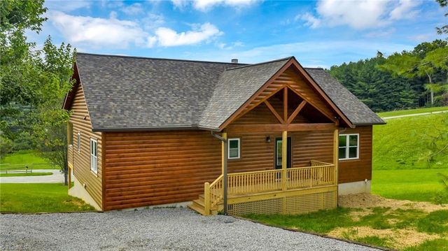 394 Bear Den Rd, Sparta, NC 28675
