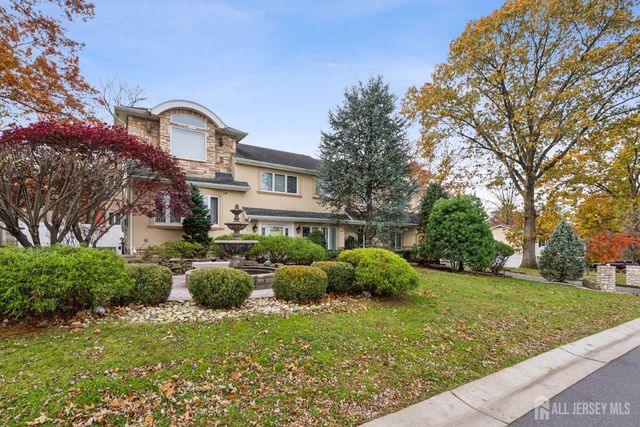 6 Milton Ave, East Brunswick, NJ 08816