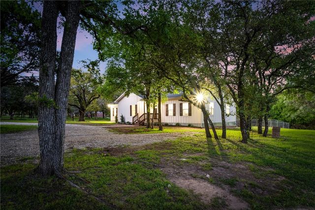 1306 Bend Of The Bosque Rd, China Spring, TX 76633