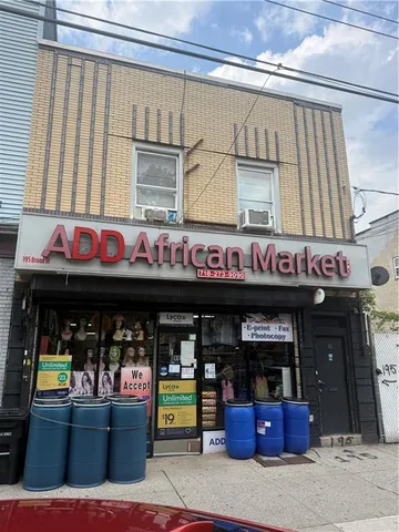 195 Broad St, Staten Island, NY 10304