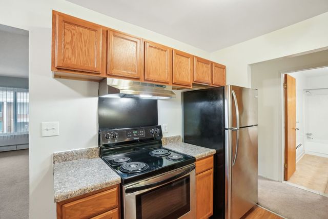 6954 N  Inkster Rd #205, Dearborn Heights, MI 48127