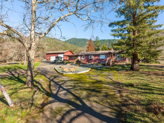 2487 Scoville Rd, Grants Pass, OR 97526