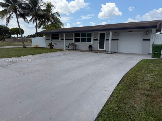 1000 N  76th Ter, Hollywood, FL 33024