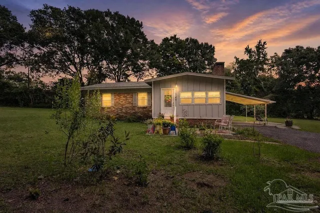 148 San Carlos Rd, Cantonment, FL 32533