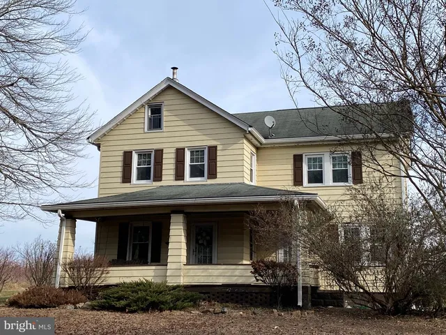 102 Bridgeton Rd, Elmer, NJ 08318