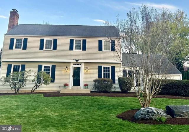 450 Coldstream Dr, Berwyn, PA 19312