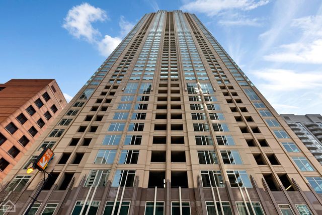 33 W  Ontario St #51A, Chicago, IL 60654