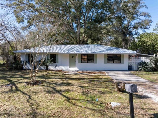 17282 NW 242nd St, High Springs, FL 32643