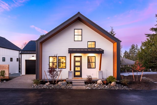 Double Suite Style Plan in The Crossings, Anacortes, WA 98221