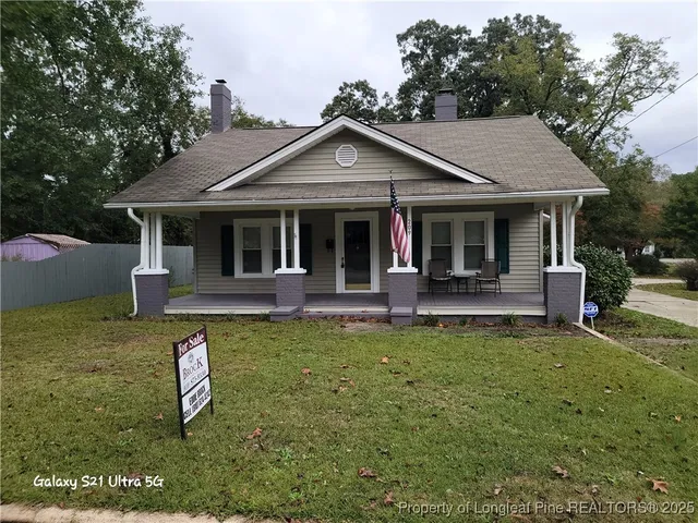 209 E  Elwood Ave, Raeford, NC 28376