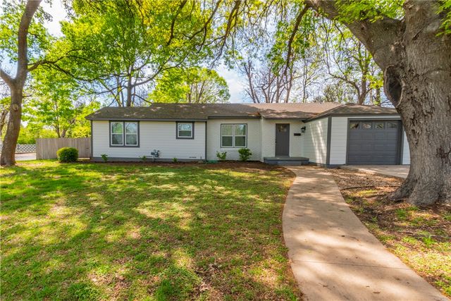 800 N  43rd St, Waco, TX 76710