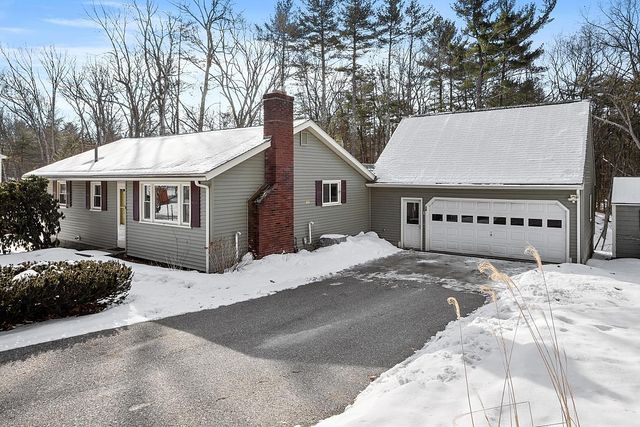 16 Bayberry Rd, Westford, MA 01886