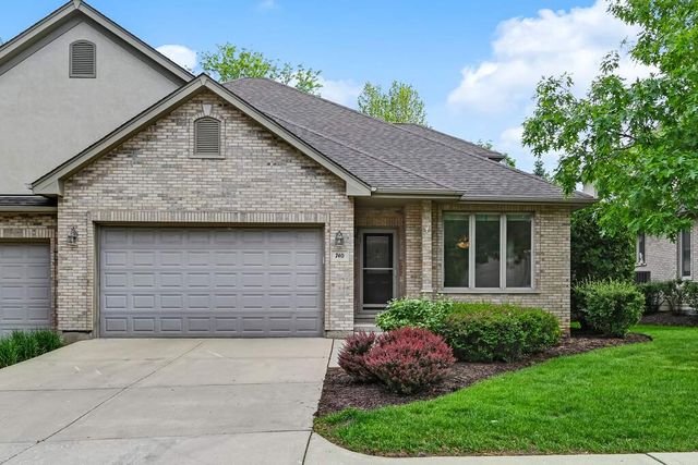 740 Fairmont Ct, Westmont, IL 60559