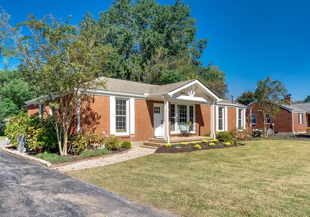 363 Flushing Dr, Nashville, TN 37211