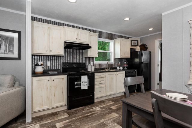 355 Route 30, Clinton, PA 15026