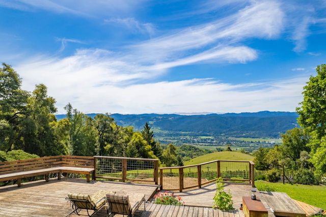 16121 Deer Meadows Road, Boonville, CA 95415