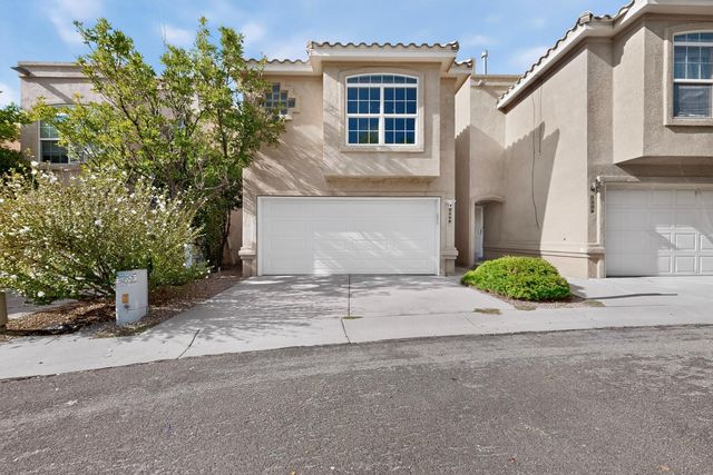 5008 Serena Cir NE, Albuquerque, NM 87111