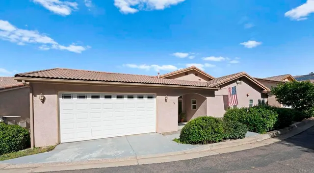 15615 Vista Vicente Dr #18, Ramona, CA 92065
