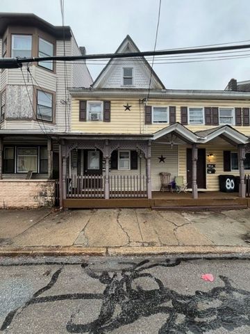 80 Hunter St   #2, Tamaqua, PA 18252