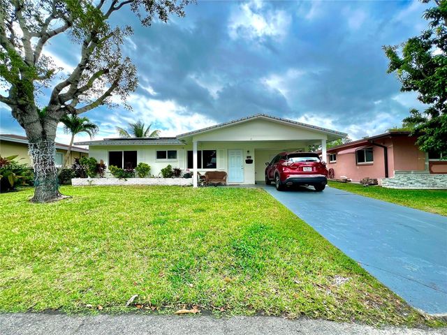 7112 NW 57th Dr, Fort Lauderdale, FL 33321