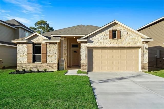 14865 Country Club Dr, Beaumont, TX 77705