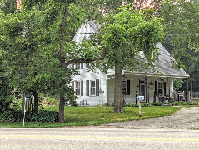 8894 N  State Route 2, Byron, IL 61010
