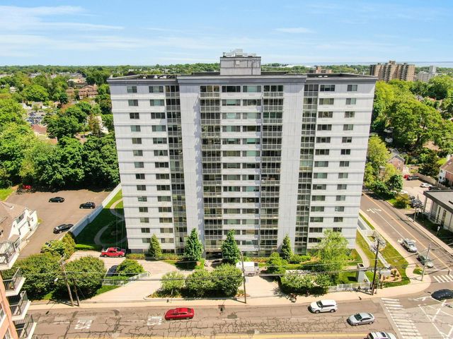 1 Strawberry Hill Ave #11D, Stamford, CT 06902