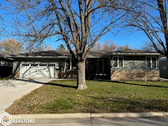 535 N  13th St, Forest City, IA 50436