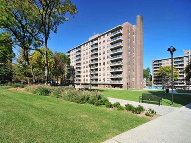 200 Cozine Ave #9F, Brooklyn, NY 11207