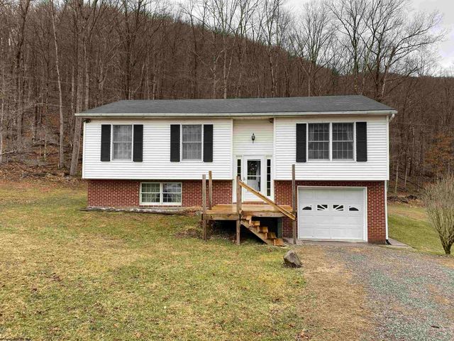 2390 Limestone Rd, Parsons, WV 26287