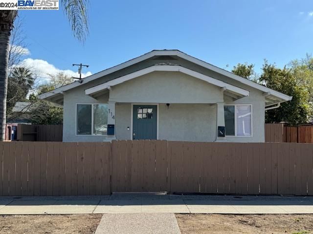 114 S  C St, Tracy, CA 95376