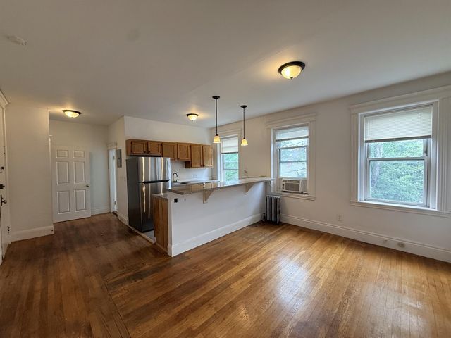 72 Kirkland St #30, Cambridge, MA 02138