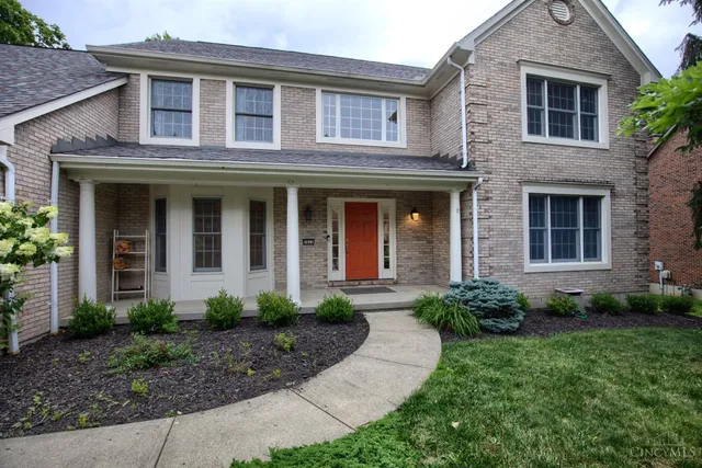 9846 Catalpa Woods Ct, Cincinnati, OH 45242