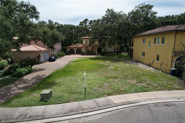 1968 Freedom Dr #5, Clearwater, FL 33755