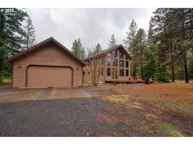 10 Emma Ln, Trout Lake, WA 98650