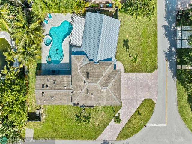 641 NW 28th St, Wilton Manors, FL 33311