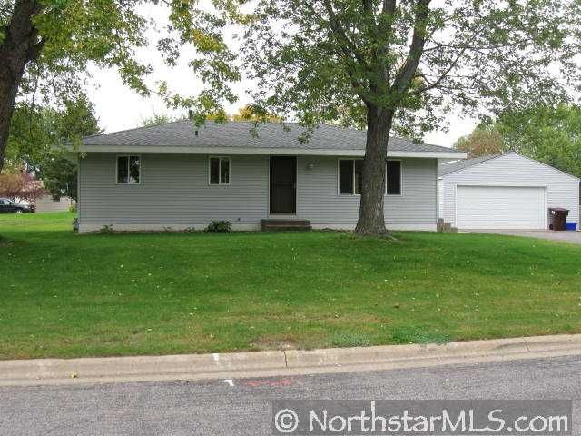 11225 Nevada Ave N, Champlin, MN 55316