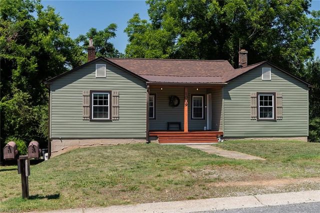 1009 7th St, North Wilkesboro, NC 28659