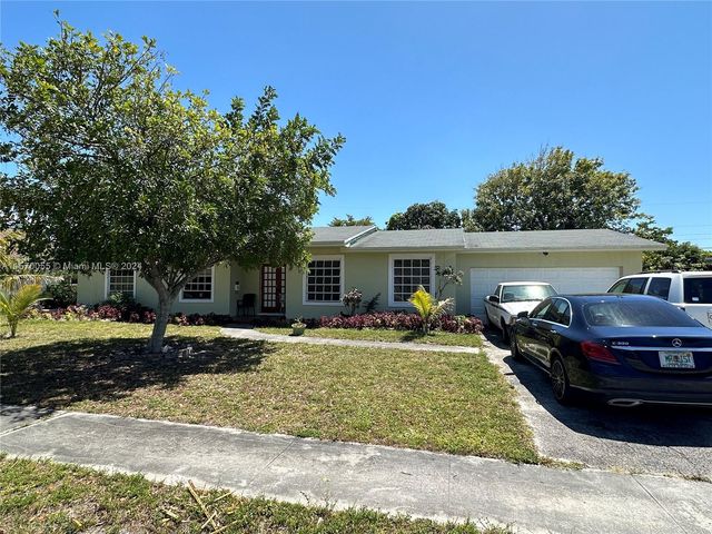 4330 NW 7th Ct, Fort Lauderdale, FL 33317