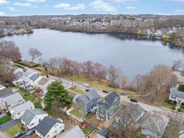 146 Lakeview Ave, Waltham, MA 02451