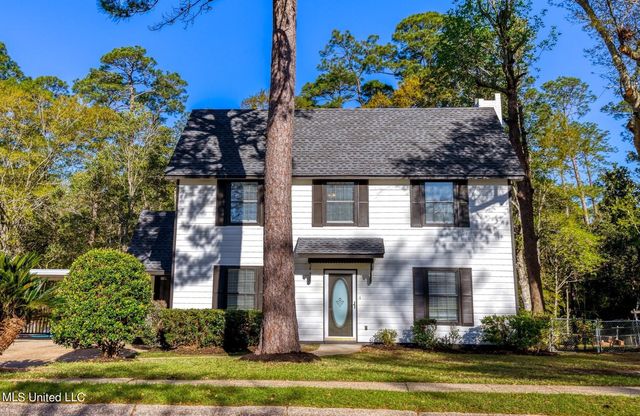 3507 Courtenay Cir, Ocean Springs, MS 39564