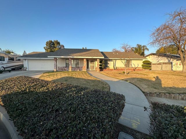 2594 W  Verde Ave, Caruthers, CA 93609