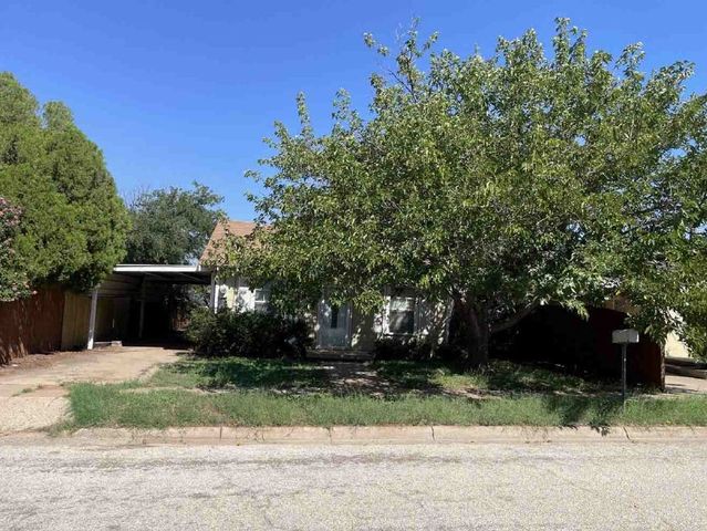 209 E  Texas Ave, Sweetwater, TX 79556