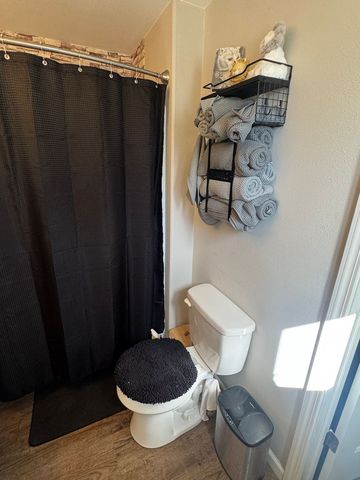 307 W  2nd Ave, Kittitas, WA 98934