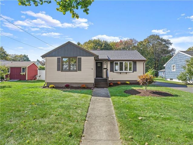 55 Leighton Dr, Stratford, CT 06614