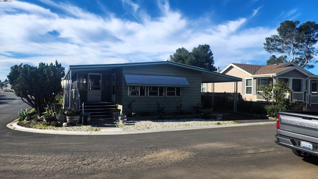 711 Old Canyon Rd   #113, Fremont, CA 94536