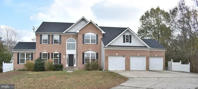 915 Manor House Dr, Upper Marlboro, MD 20774