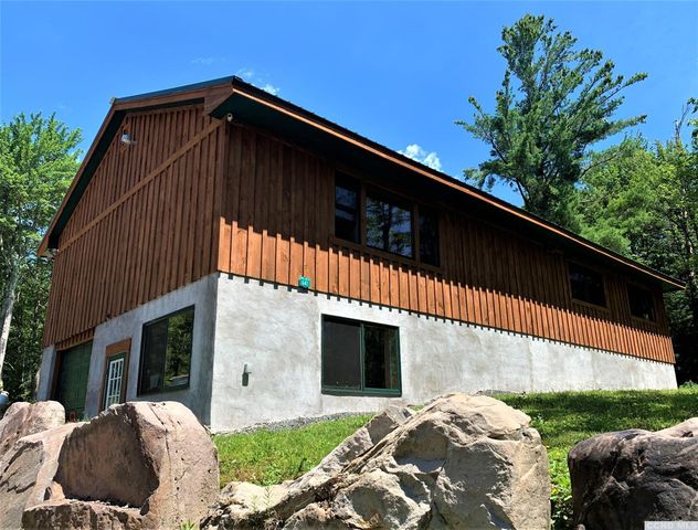 641 N  Lake Rd, Tannersville, NY 12485