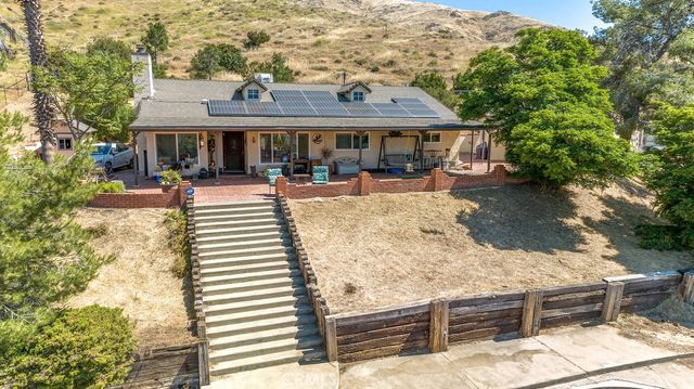 5949 Shannon Valley Rd, Acton, CA 93510